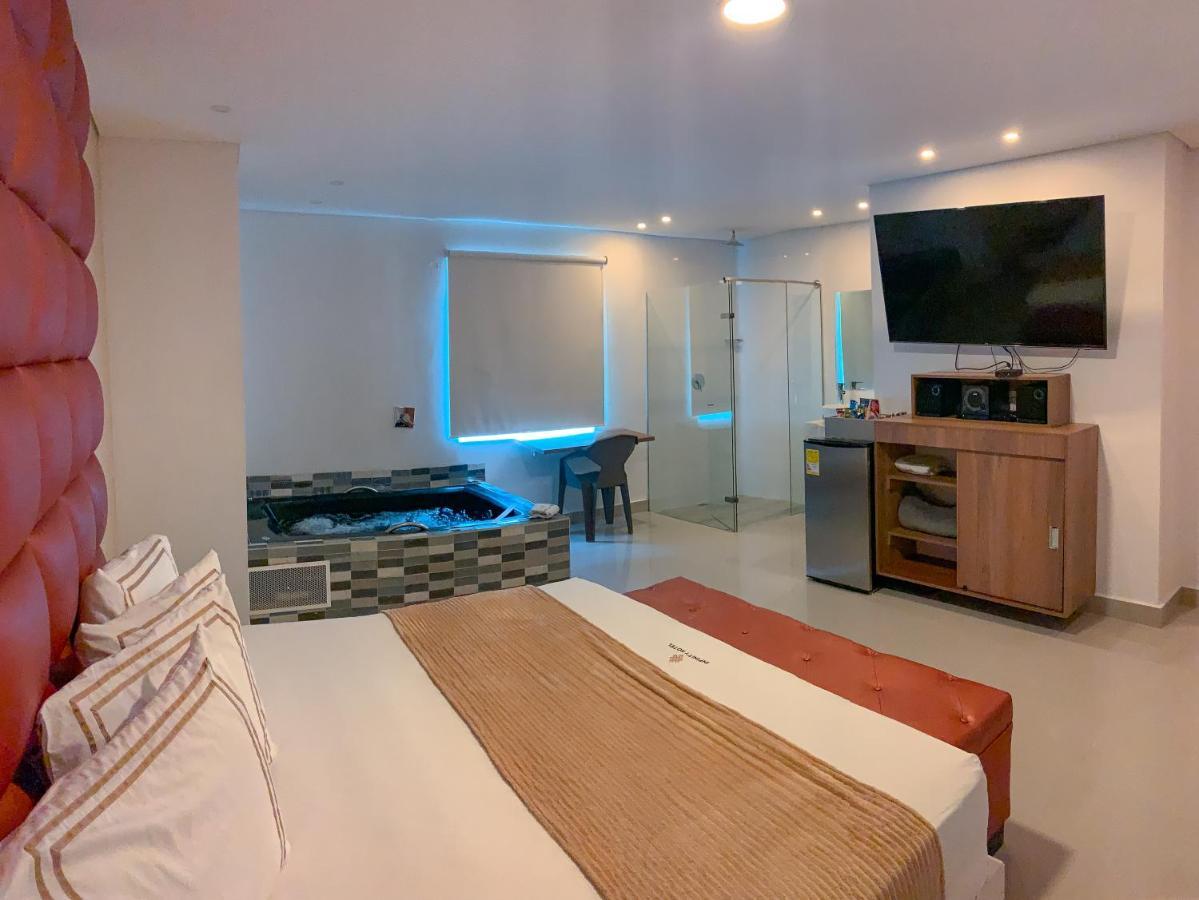 Infinity Hotel Медельин Экстерьер фото