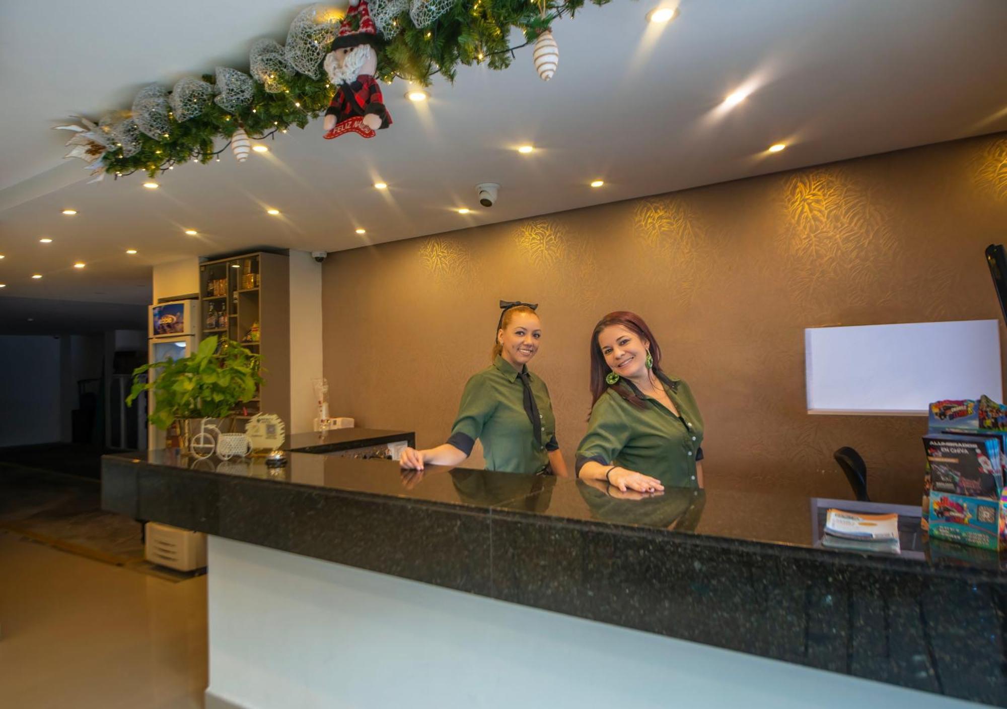 Infinity Hotel Медельин Экстерьер фото