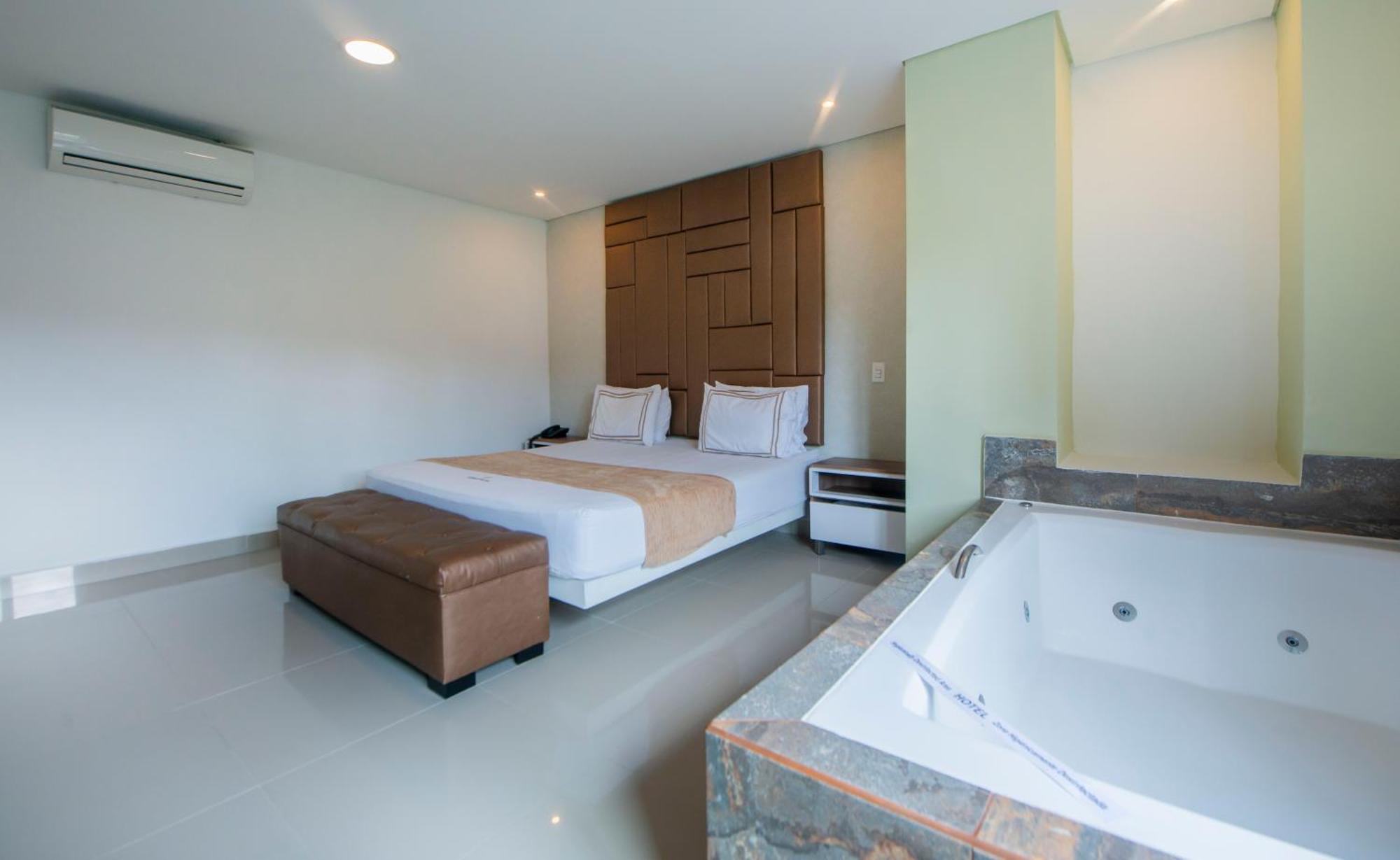 Infinity Hotel Медельин Экстерьер фото